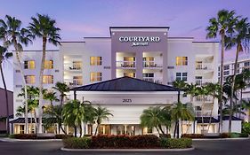 Courtyard By Marriott Miami Mall Hotel